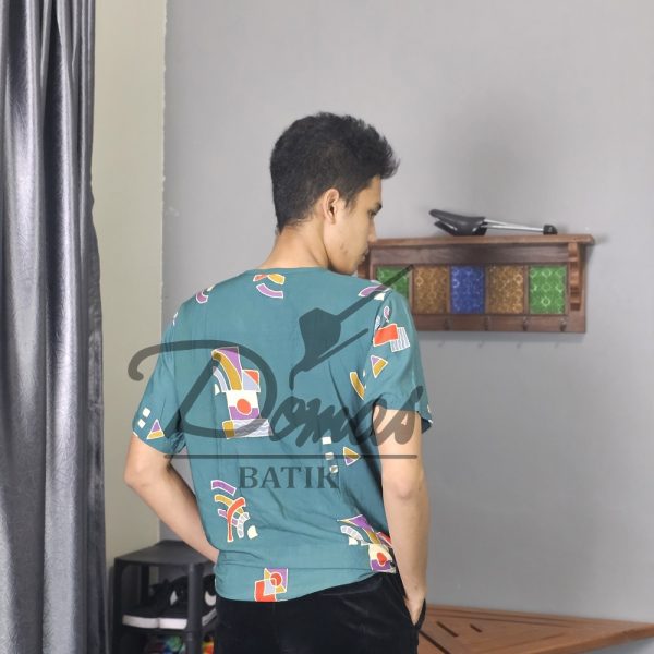 Kaos Batik Pria Atasan Batik Pria Katun Green - Image 2