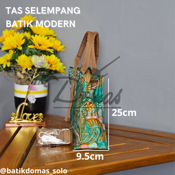 Danastri Tas Batik Selempang Wanita Hijau BD 0401022 - Image 2