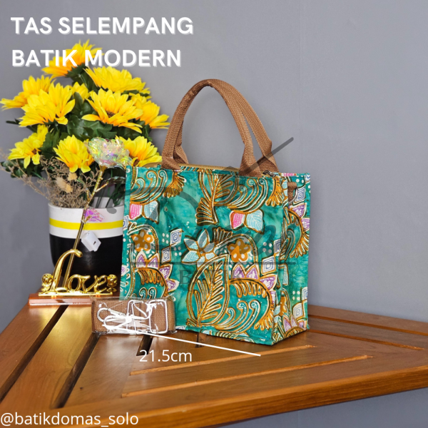 Danastri Tas Batik Selempang Wanita Hijau BD 0401022 - Image 3