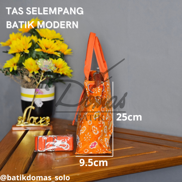 Danastri Tas Batik Selempang Wanita Orange BD 0401023 - Image 3