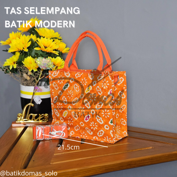 Danastri Tas Batik Selempang Wanita Orange BD 0401023 - Image 2