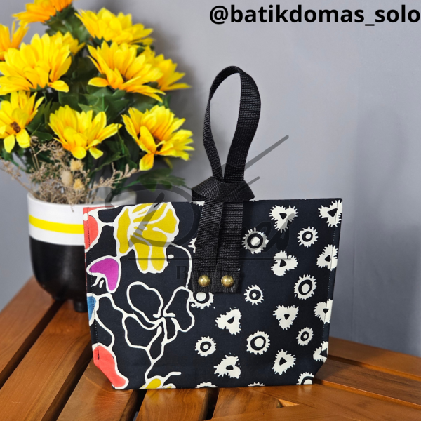 Aline Tas Pouch Batik Tas Tangan Wanita Black BD 0401031 - Image 4