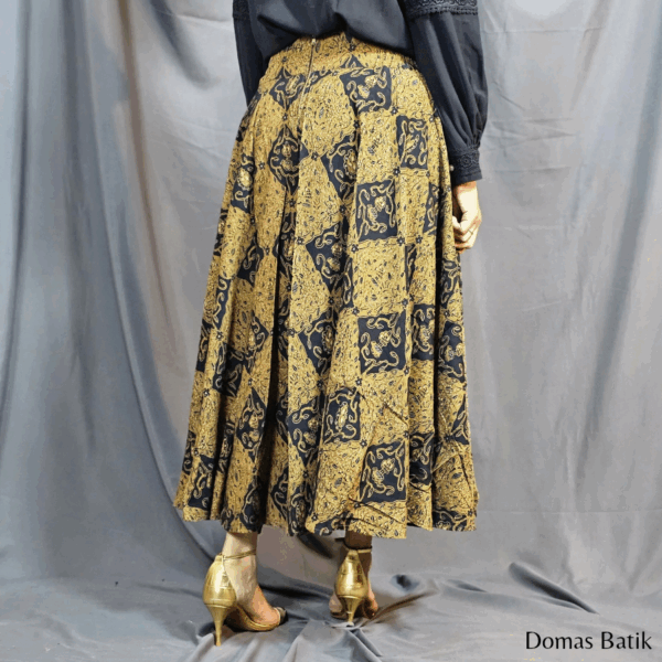 Rok Batik Payung Katun Cap Sogan BD - Image 3